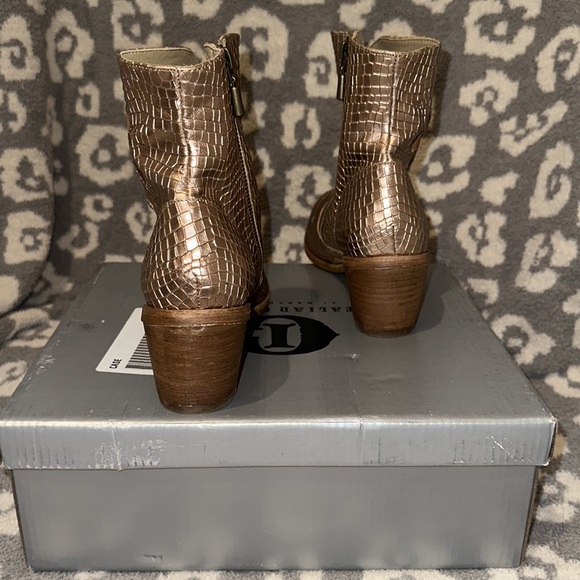 Italian Cowboy by Free People Marco Delli Chenoa Metallic Bronze Ankle Boots ❤️ - Picture 5 of 17